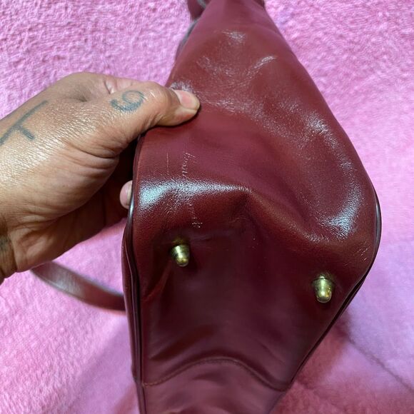 Vintage 60s  ETIENNE AIGNER Oxblood Shoulder Bag Hinge Hardware Mirror Tag - Picture 12 of 14